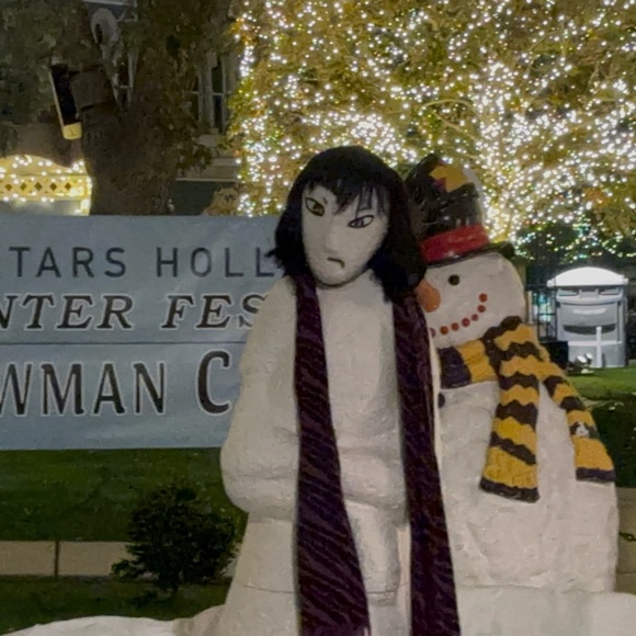 NWT Loungefly Gilmore Girls Holiday I Smell Snow Wallet - Picture 4 of 13